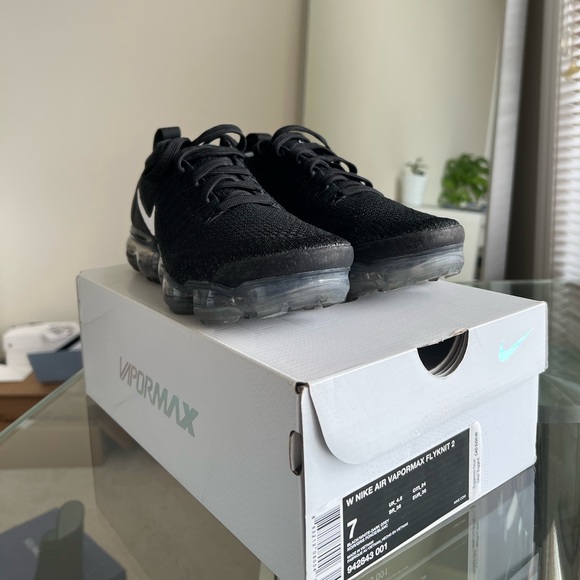 Nike Air Vapormax Flyknit 2 - Picture 2 of 6